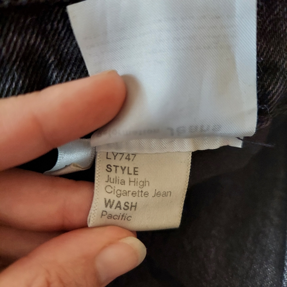 Reformation Julia High Cigarette Jeans in Pacific wash Sz 31 - Picture 10 of 13